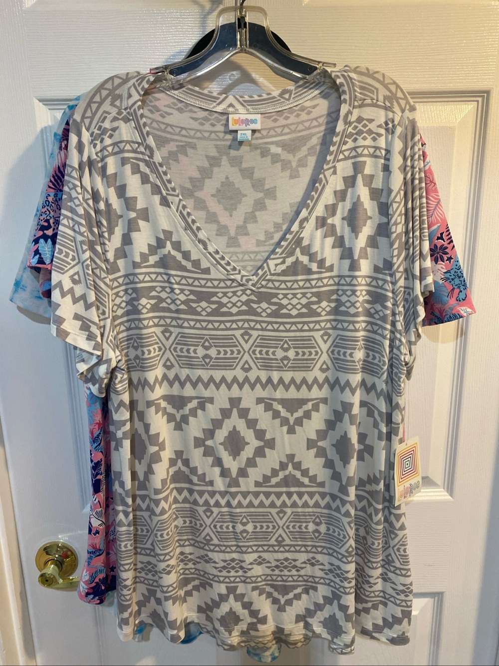 Lularoe christy t 2xl aztec